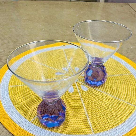 Set Of 2 Martini, Vodka Cocktail Bottom Bubble Glasses ✅ - Picture 1 of 7